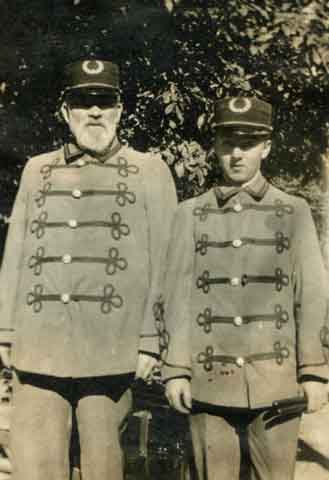 J P Smith & lee Dox